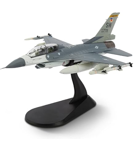 P38 Lightning リチャード・ボング 限定版 1:72 Amazon.com: Scalecraft Lockheed P-38 Lightning Richard Bong